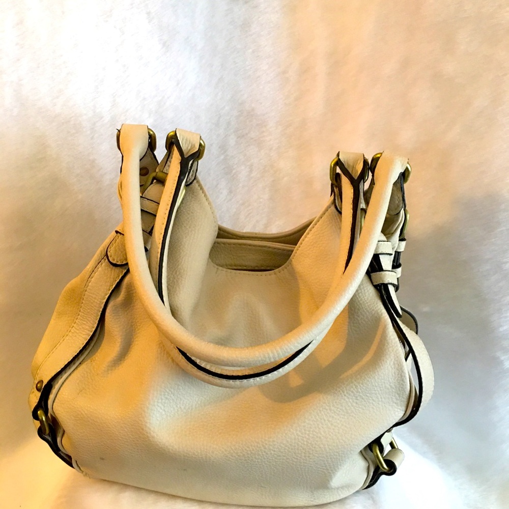 Handbag - Picture 2 of 3